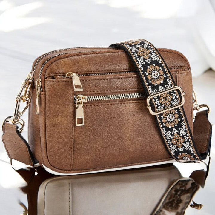 Camilla | Bolsa de Ombro em Couro Refinado