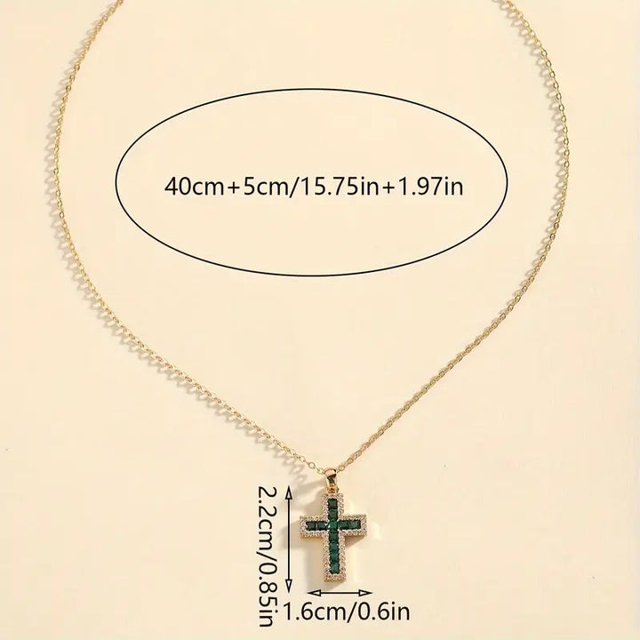 Colar com Pingente Cruz de Esmeralda Solene
