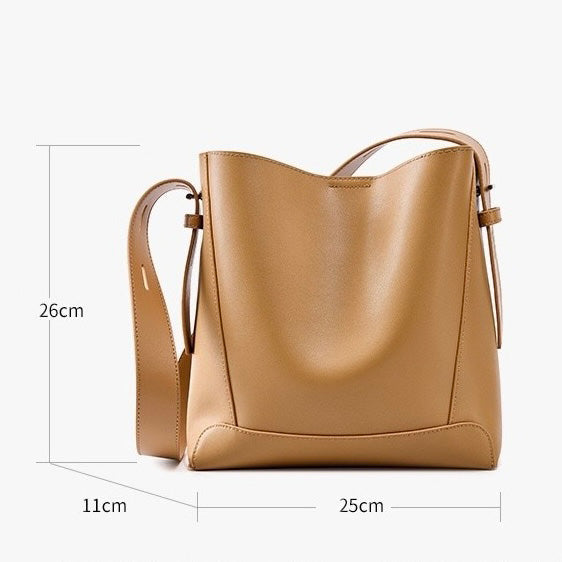 Bolsa Bucket Oversized de Couro Genuíno para Transversal e Ombro