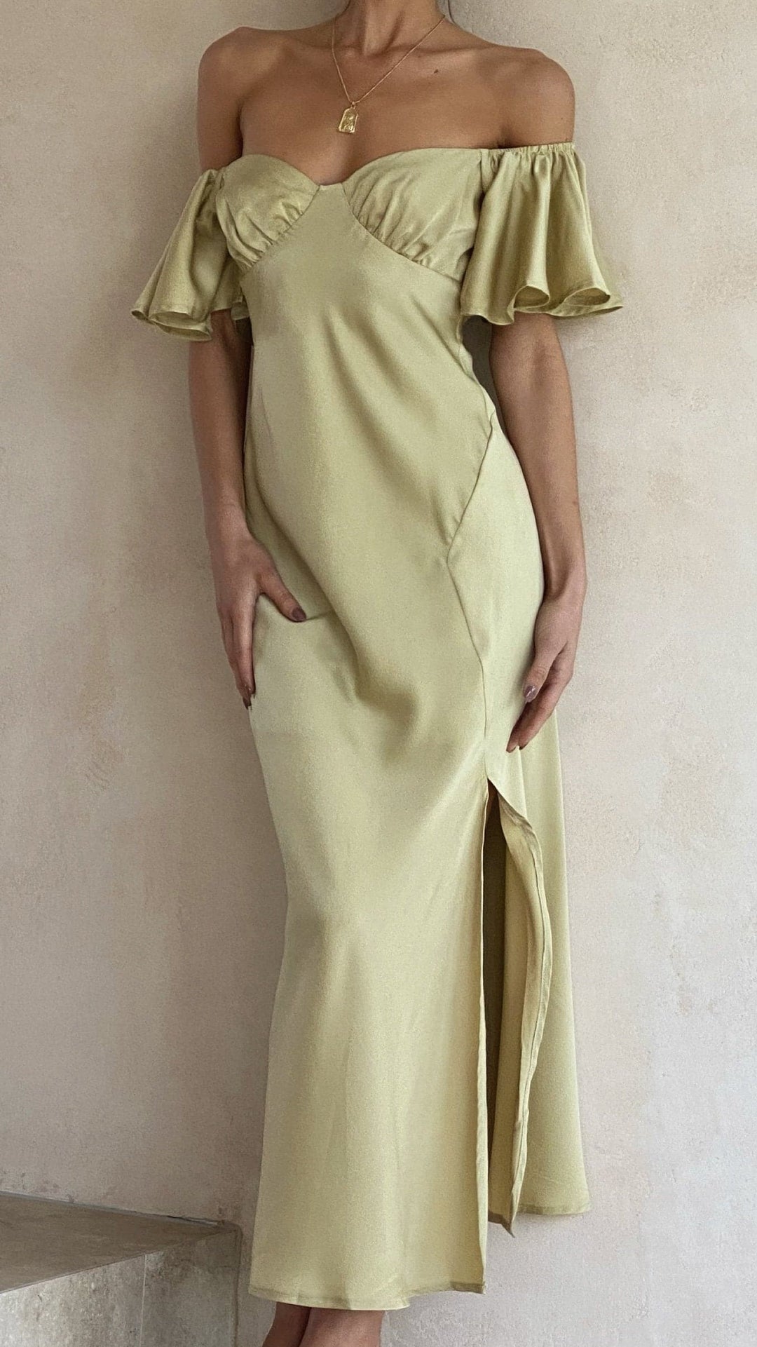 Vestido Midi Louisa - Oliva