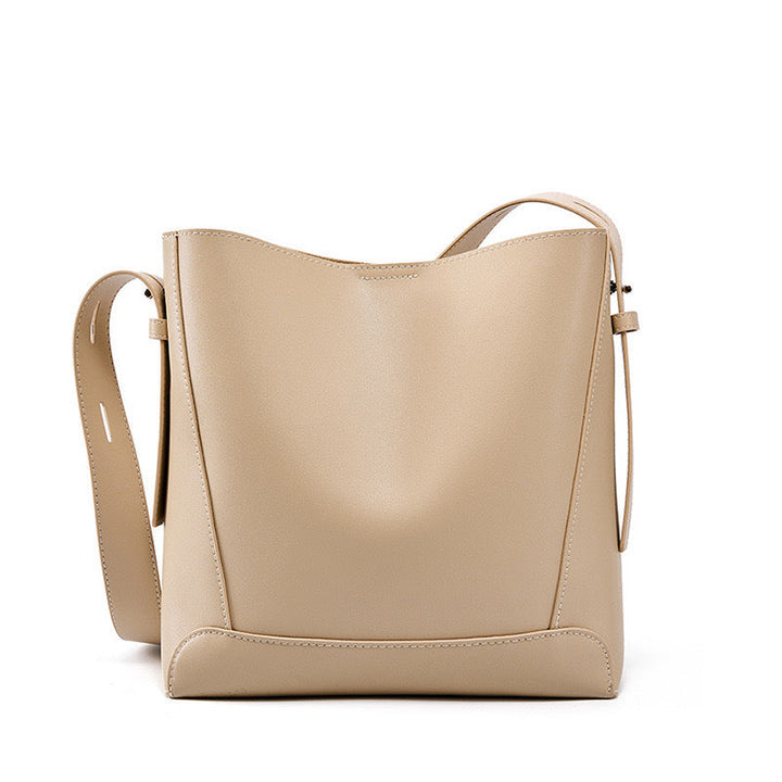 Bolsa Bucket Oversized de Couro Genuíno para Transversal e Ombro