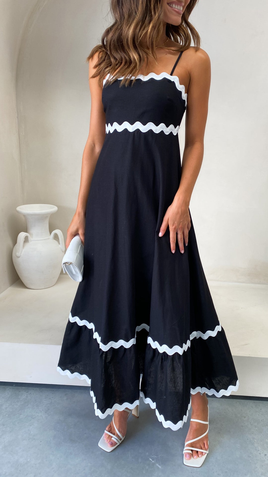 Vestido Midi Brodey - Preto / Branco