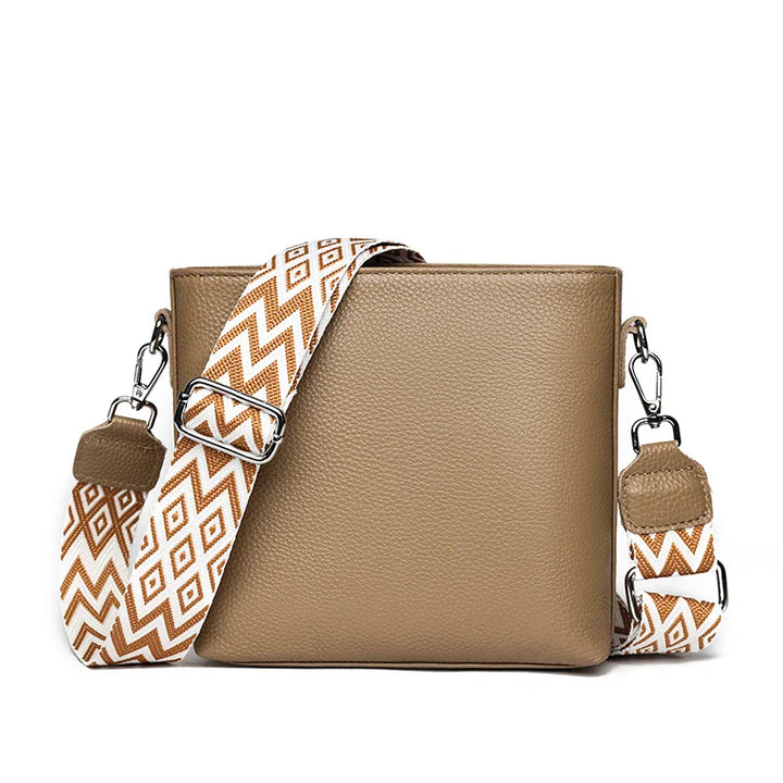 Matilda | Bolsa de Ombro de Couro Refinado