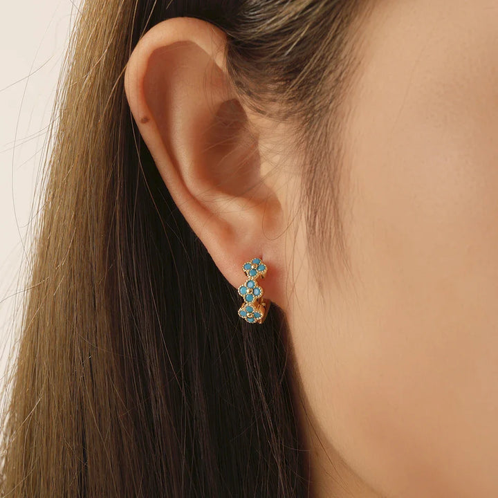 Brincos de Argola com Flor em Azul Turquesa Chic