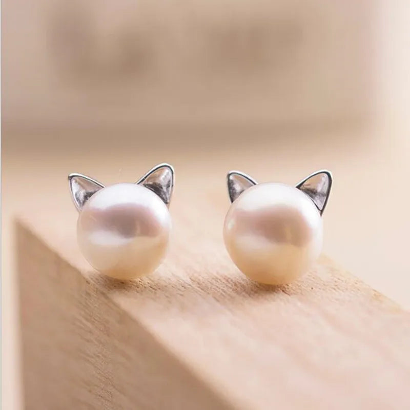 Brincos de Pérola de Gato em Prata Esterlina