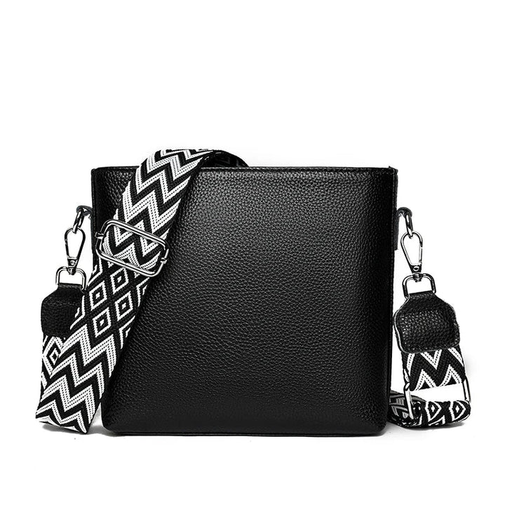 Matilda | Bolsa de Ombro de Couro Refinado