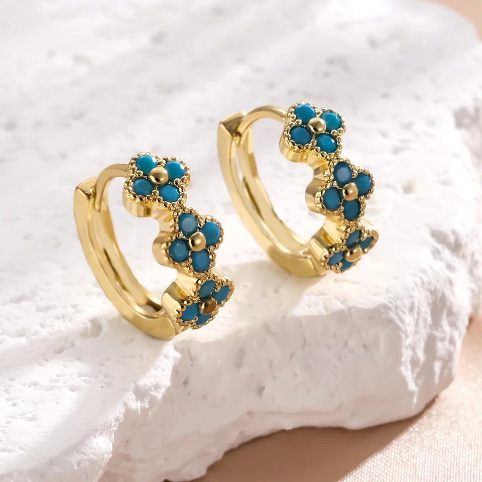 Brincos de Argola com Flor em Azul Turquesa Chic