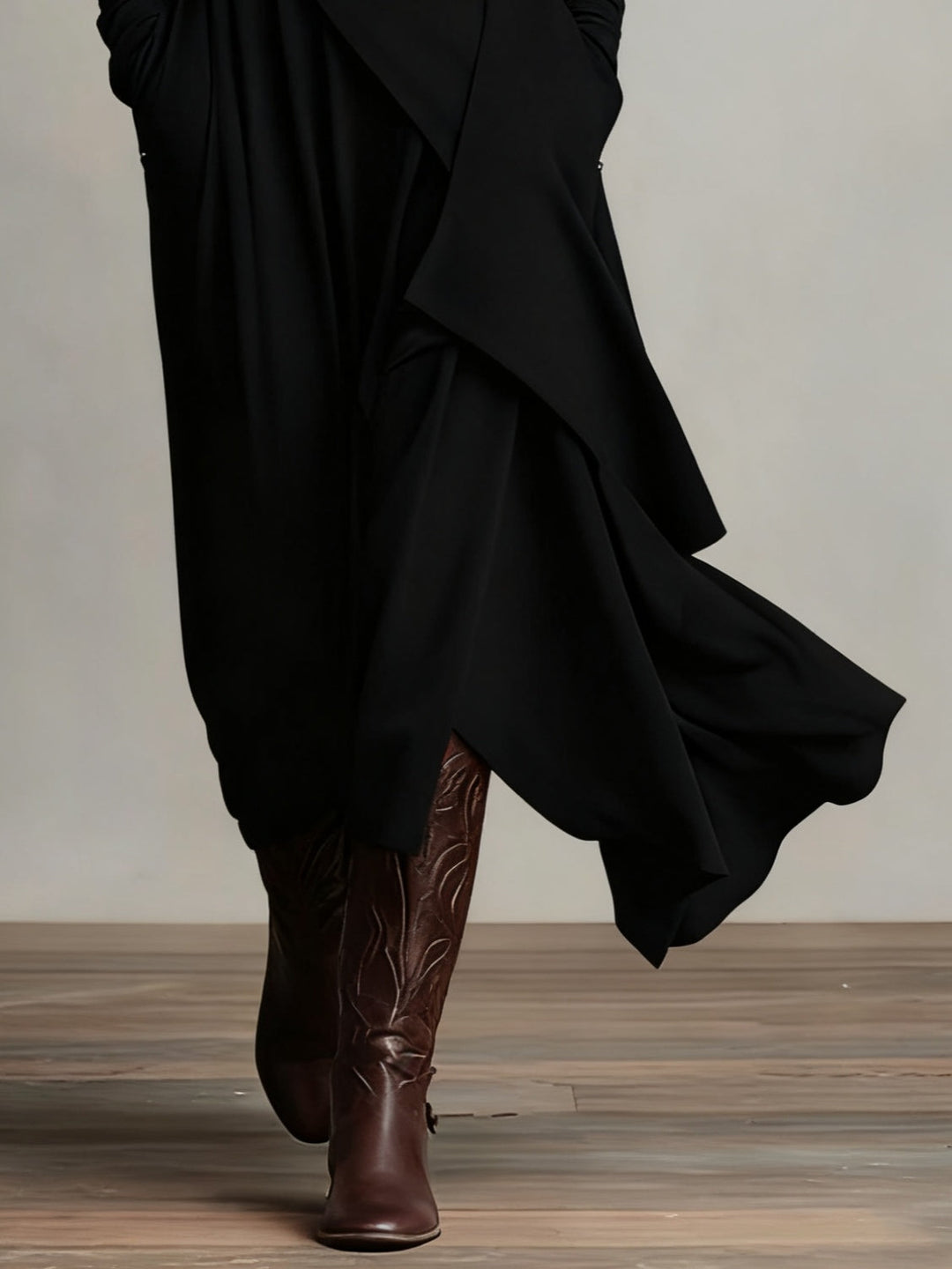 Vivienne | Vestido Maxi Assimétrico de Gola Alta